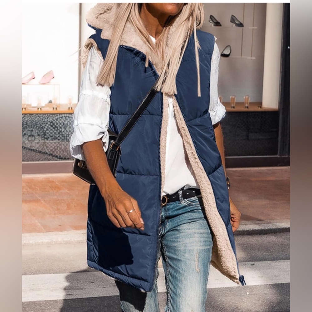 Sleeveless Navy Puffer Vest with Sherpa Lining